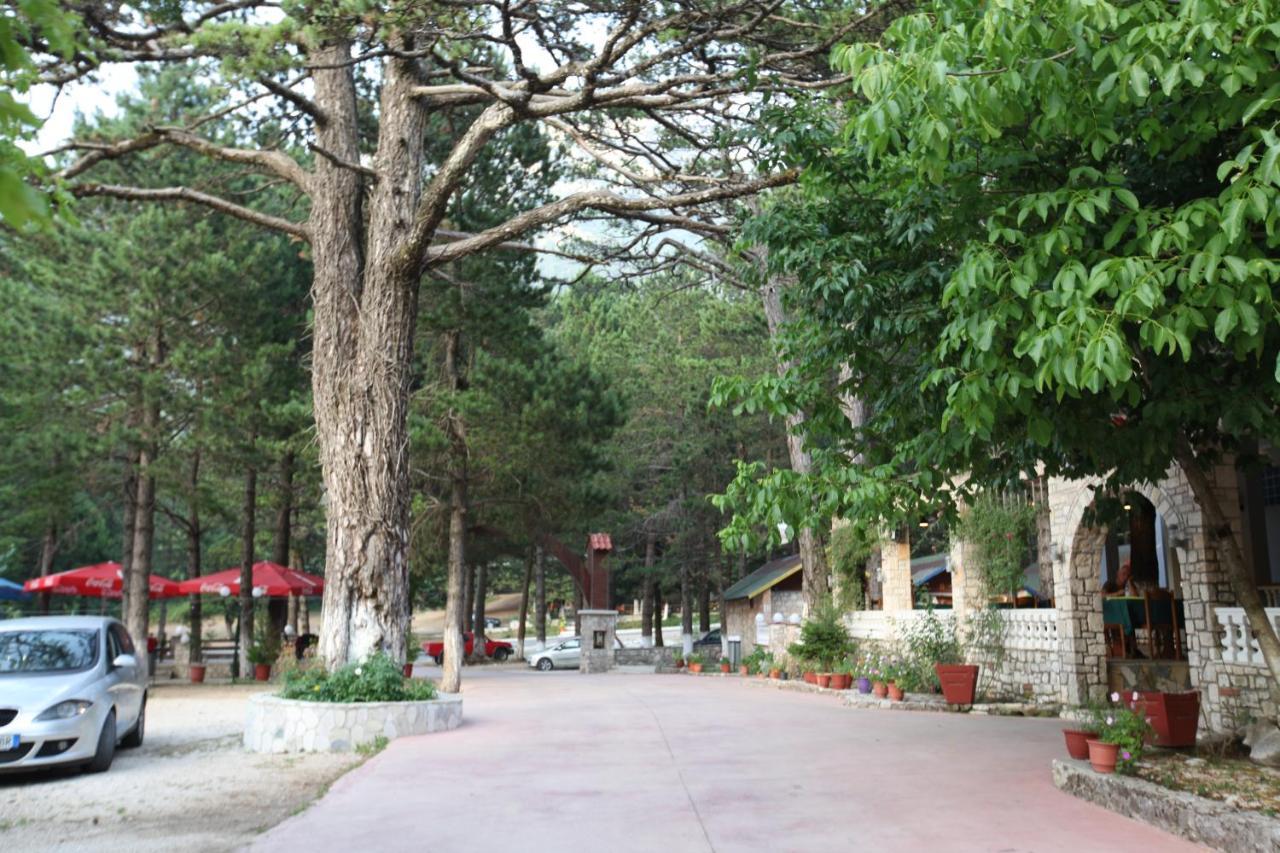 Hamiti Camping Center Dukat Ngoại thất bức ảnh
